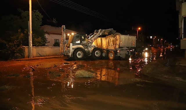 Erzincan'da yaşanan sel felaketinin ardından başlayan temizlik çalışmaları sürüyor
