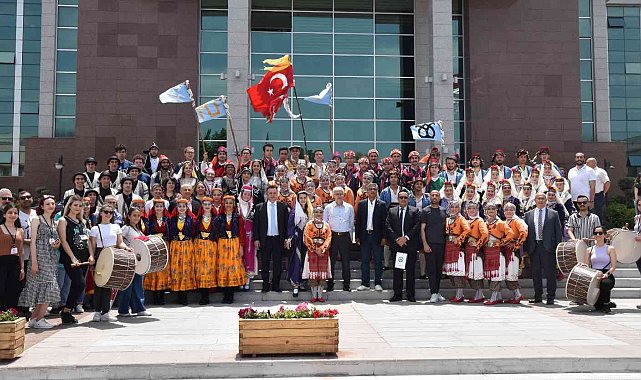 ESOGÜ'de Üniversiteler Arası Halk Dansları ve Müzik Festivali başladı