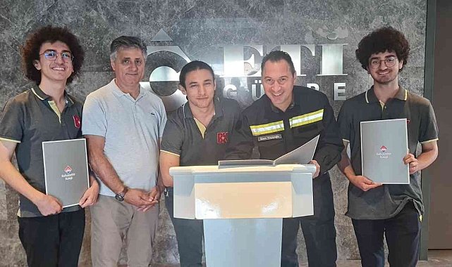 Eti Bakır&#039;dan Brown, Upenn ve Dartmouth College&#039;dan kabul alan öğrencilere başarı bursu