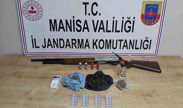 Evin her köşesinden uyuşturucu çıktı