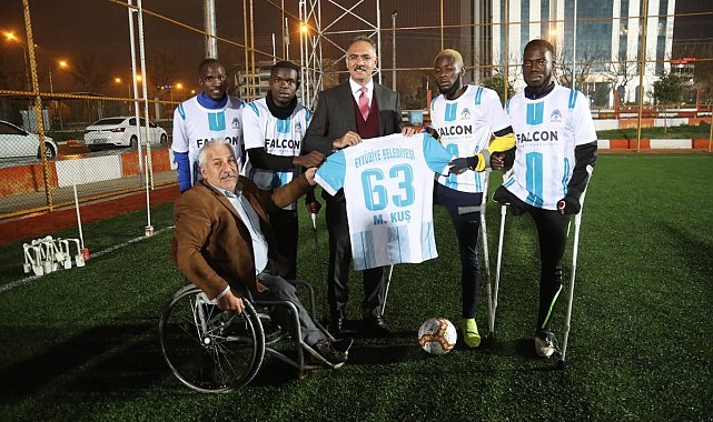 Eyyübiye Belediyespor Süper Lig&#039;de kalmayı başardı