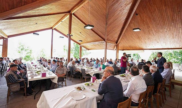 Fadıloğlu, şehit babaları ve kurum müdürlerinin babalar gününü kutladı