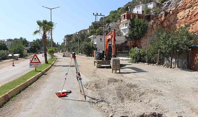 Finike&#039;nin kanalizasyon sorunu çözülüyor
