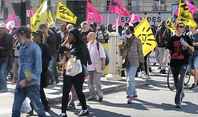 Fransa&#039;da ırkçılık karşıtı protesto