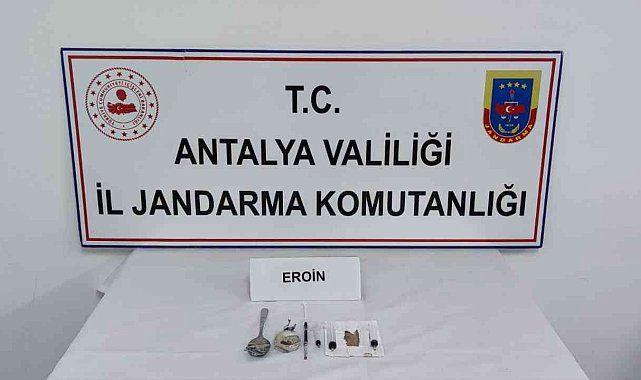 Gazipaşa&#039;da uyuşturucudan aranan şahıs yakalandı