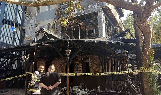 Gediz Öğretmenevi'nde yangın, 5 kişi dumandan etkilendi