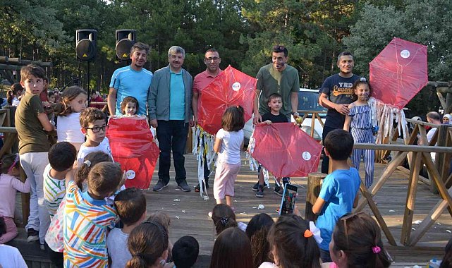 Gediz'de babalar günü ve karne şenliği etkinliği düzenlendi