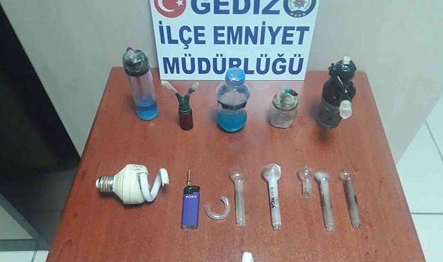 Gediz'de polis uyuşturucuya geçit vermiyor