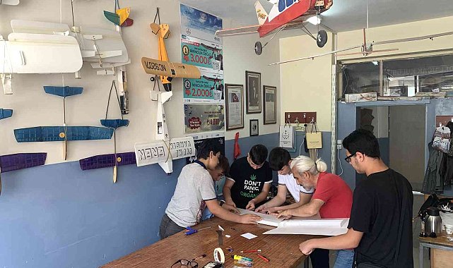 Geleceğin mühendisleri model uçaklarla kendilerini geliştiriyor