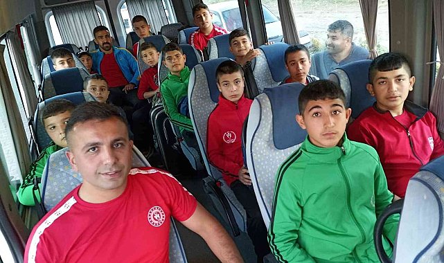 Genç pehlivanlar Kırpınar&#039;a katılmak için yola çıktılar