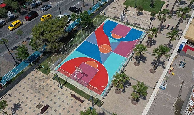 Gençler kente renk kattı