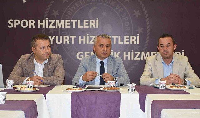 Gençlik ve Spor Müdürlüğü dönem sonu değerlendirme toplantısını yaptı