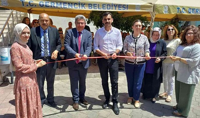 Germencik'te Halk Eğitim Merkezi Müdürlüğü kursiyerleri hünerlerini sergiledi