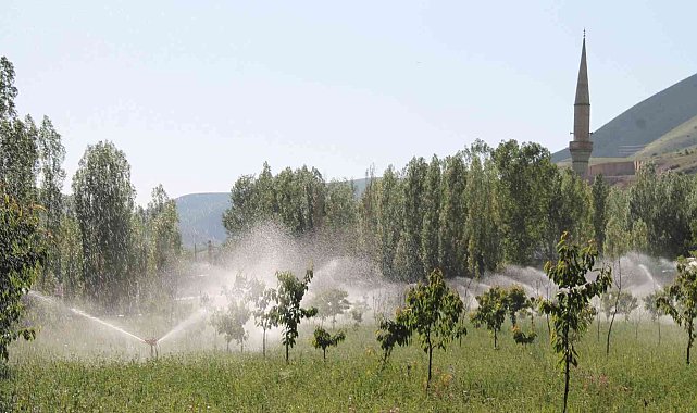 Gez göledi tarım arazilerine can suyu oluyor