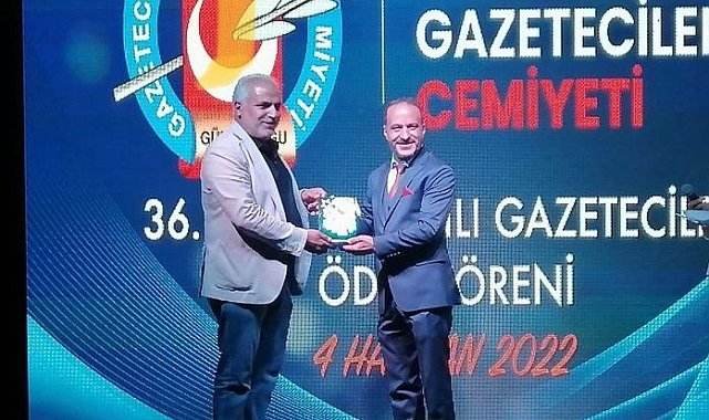 GGC'den Hacıbaba Pastanelerine teşekkür plaketi