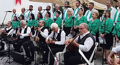 Gölcük Belediyesi Türk Halk Müziği Korosu'ndan konser