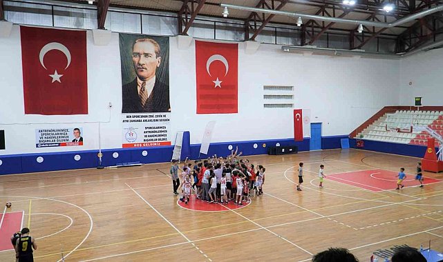 Gölcük Belediyespor namağlup yoluna devam ediyor