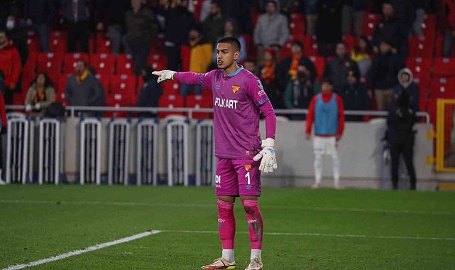 Göztepe&#039;de İrfan Can, Adana Demirspor yolcusu