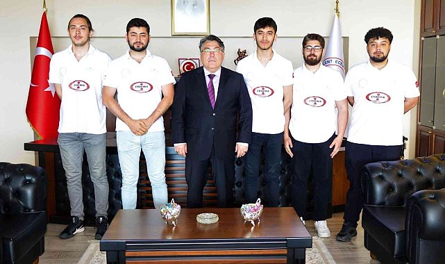 Grizu-263 Uzay Takımına rektörden teşekkür belgesi