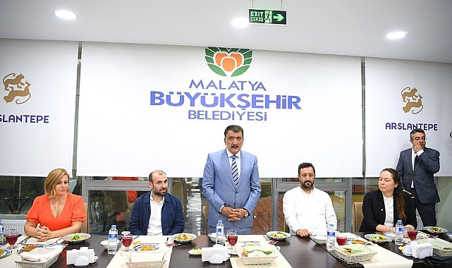 Gürkan, TOBB İstanbul genç girişimciler kurulu üyeleriyle bir araya geldi