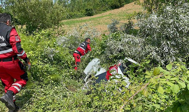 Hafif ticari araç kontrolden çıkıp devrildi: 9 Yaralı