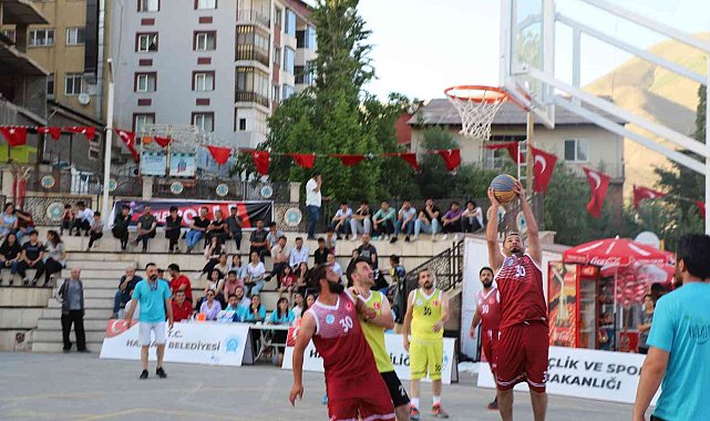 Hakkari'de basketbol heyecanı sona erdi