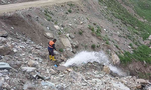 Hakkari'de iki mahalleye su verilemiyor
