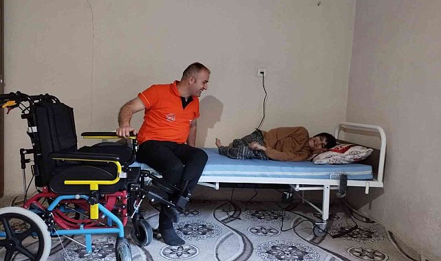 Hakkari'de özel gereksinimli sevindirildi