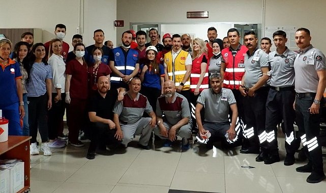 Hastanede yangın tatbikatı gerçeğini aratmadı