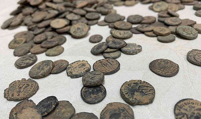 Hatay&#039;da 6 bin 670 sikke ele geçirildi