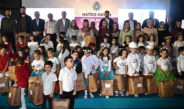 Hatice Hatun Külliyesi Çocuk Mektebi'nde mezuniyet heyecanı