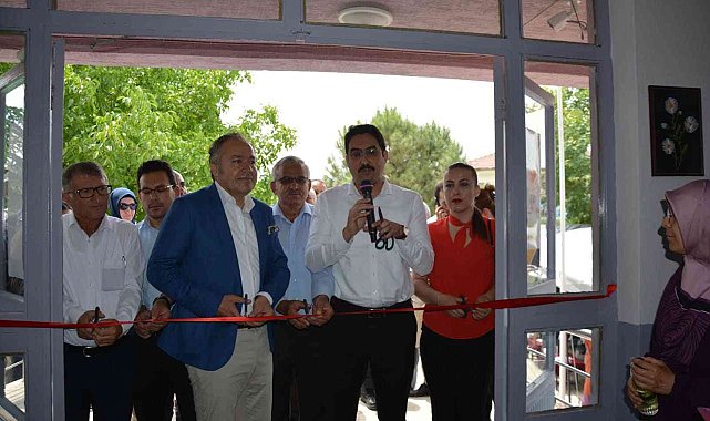 Hayata mutlu bireyler hazırlıyorlar