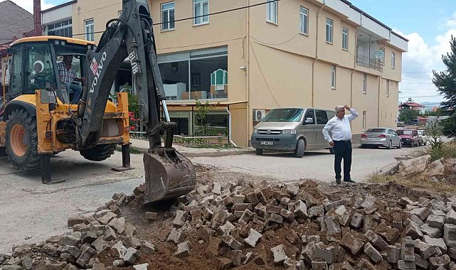 Hisarcık Belediyesinden zemin hazırlama ve temizlik çalışması