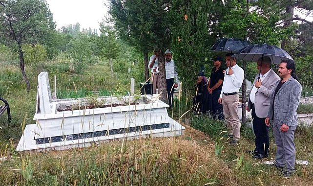 Hisarcıklı şehit asker mezarı başında anıldı