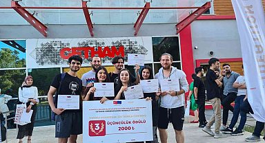 HKÜ'lü öğrenciler "Şehrin ayakkabısını" tasarladı