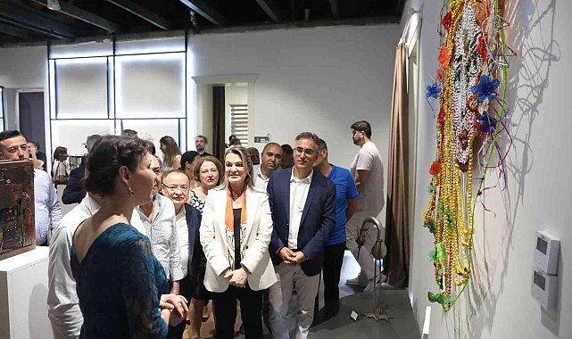 Hurdaya çıkmış atıklar sanata dönüştü