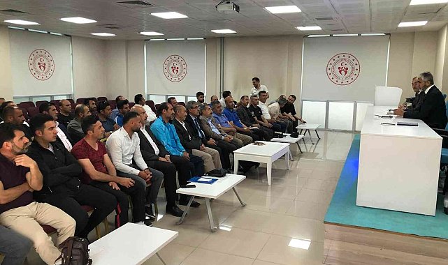 İl Müdürü Arif Özsoy, spor il temsilcileriyle bir araya geldi