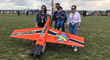 İlk kez düzenlenen festivalde pilotlar nefes kesti