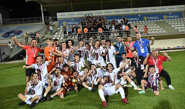 İnegölspor U15 Türkiye şampiyonu