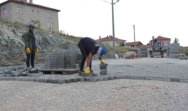 İnköy Mahallesi'ne kilit parke
