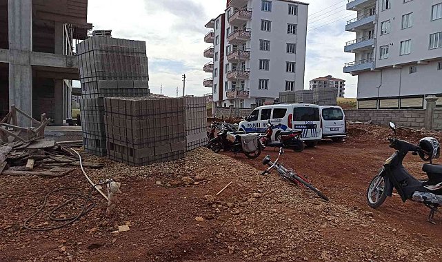 İnşaatın 4. katından düşen işçi ağır yaralandı