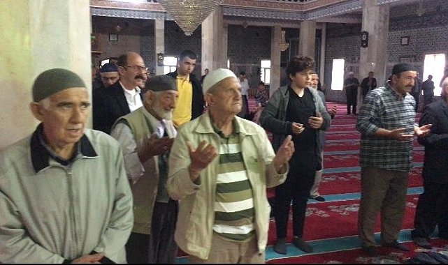 İş adamı Hacı Edip Akgün için mevlit okutuldu