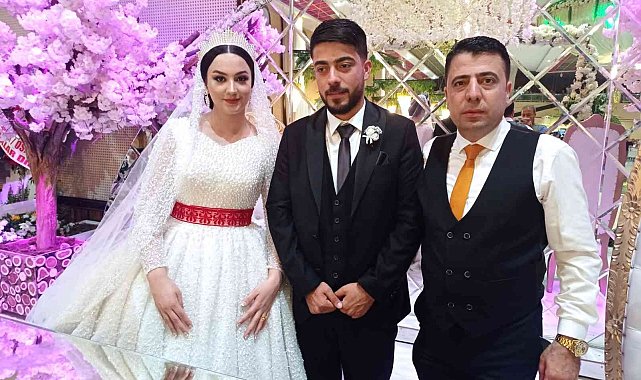 İş insanı Esat Ekremoğlu&#039;nun kardeşi görkemli bir düğünle dünya evine girdi