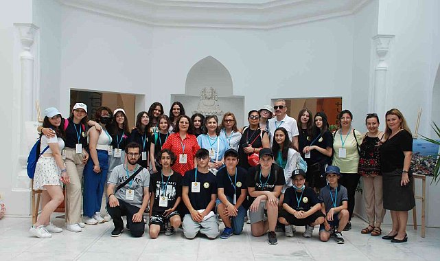 İtalyan kardeşleriyle İzmir'i gezdiler