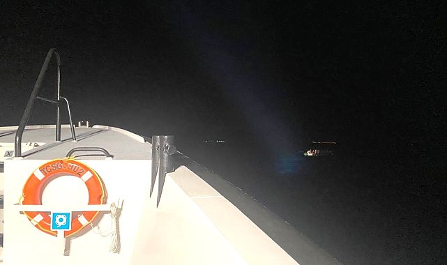 İzmir açıklarında 44 göçmen kurtarıldı