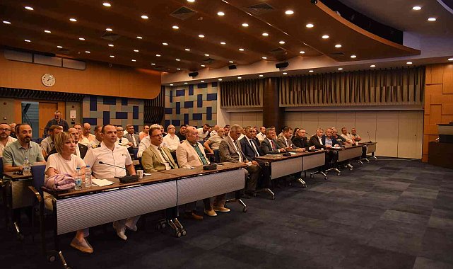 İZTO'da bir araya gelen balıkçılar sorunlarını masaya yatırdı