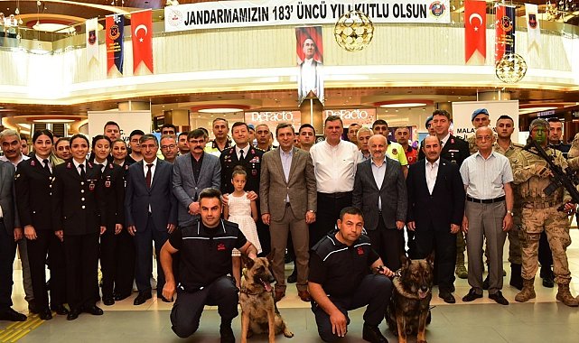 Jandarma sergisinde ''Aşıl'' ve ''Payda" ilgi odağı oldu