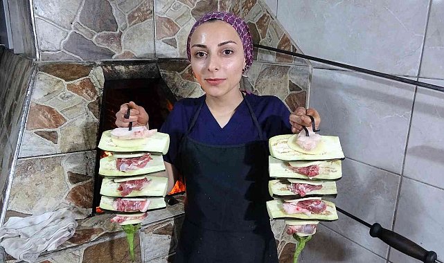 Kadın kebap ustası erkeklere taş çıkartıyor