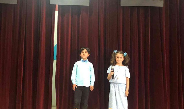 Kağızman'da öğrencilerin ingilizce tiyatrosu ilgiyle izlendi