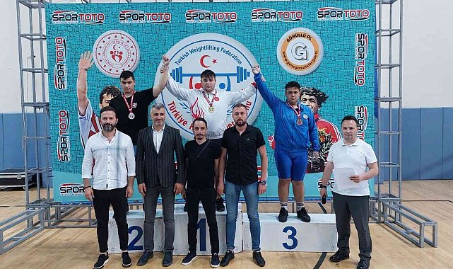 Kahramankazan&#039;ın genç haltercilerinden madalyalara ambargo